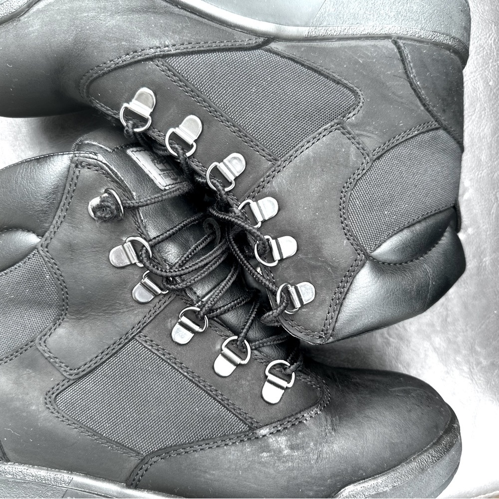 TIMBERLAND BOOTS